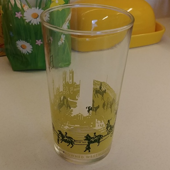 Queen Elizabeth II Commemorative Juice Glass - Picture 2 of 4